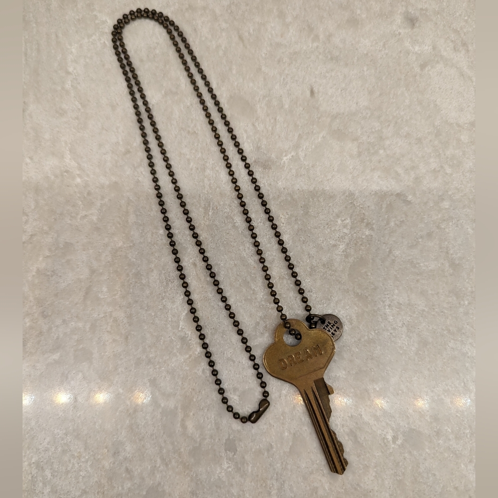 The Giving Keys necklace. "Dream." Never worn.
